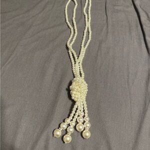 Elegant Cream Pearl Necklace